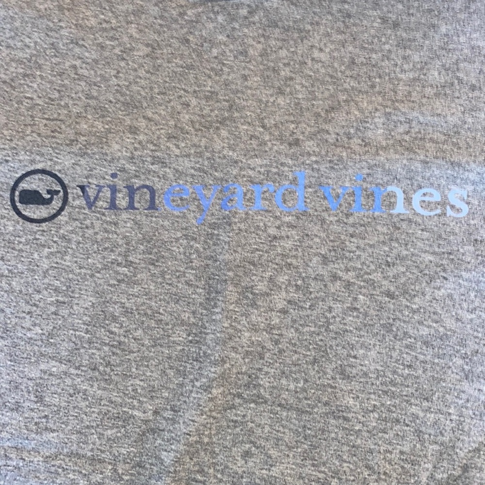 Vineyard Vines men’s T-shirt